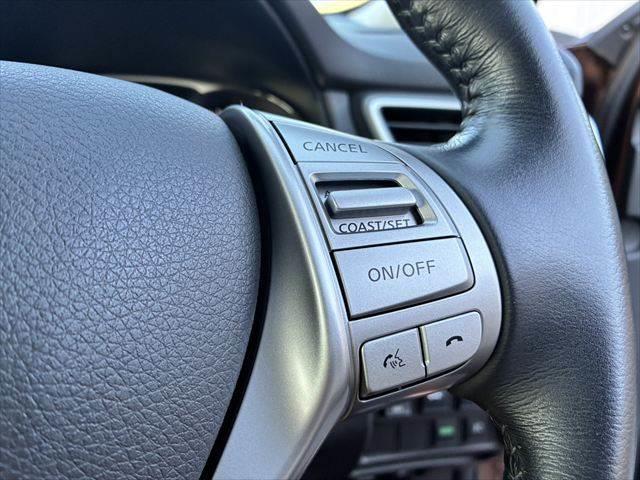 エクストレイル ２０Ｘ　ハイブリッド　エマージェンシーブレーキＰ　サンルーフ　４ＷＤ　アラウンドビューモニター　本革シート　ＥＴＣ　ＬＥＤヘッドライト　純正ＳＤナビ　スマートキー　ヒルディセントコントロール　シートヒーター　純正１７インチアルミ　電動格納ミラー（37枚目）