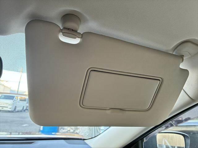 エクストレイル ２０Ｘ　ハイブリッド　エマージェンシーブレーキＰ　サンルーフ　４ＷＤ　アラウンドビューモニター　本革シート　ＥＴＣ　ＬＥＤヘッドライト　純正ＳＤナビ　スマートキー　ヒルディセントコントロール　シートヒーター　純正１７インチアルミ　電動格納ミラー（42枚目）