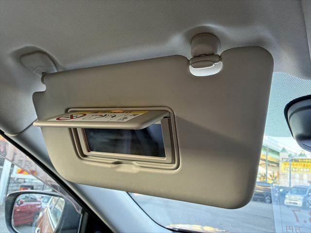 エクストレイル ２０Ｘ　ハイブリッド　エマージェンシーブレーキＰ　サンルーフ　４ＷＤ　アラウンドビューモニター　本革シート　ＥＴＣ　ＬＥＤヘッドライト　純正ＳＤナビ　スマートキー　ヒルディセントコントロール　シートヒーター　純正１７インチアルミ　電動格納ミラー（45枚目）