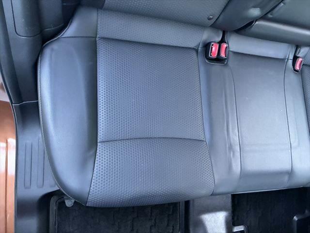 エクストレイル ２０Ｘ　ハイブリッド　エマージェンシーブレーキＰ　サンルーフ　４ＷＤ　アラウンドビューモニター　本革シート　ＥＴＣ　ＬＥＤヘッドライト　純正ＳＤナビ　スマートキー　ヒルディセントコントロール　シートヒーター　純正１７インチアルミ　電動格納ミラー（56枚目）