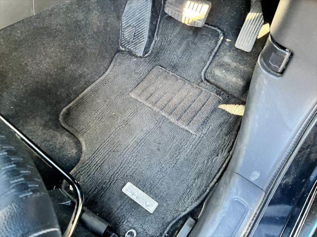 アウトランダーＰＨＥＶ Ｇナビパッケージ　４ＷＤ　純正ＳＤナビ　バックカメラ　禁煙車　衝突軽減ブレーキ　フルセグＴＶ　レーダークルーズコントロール　Ｂｌｕｅｔｏｏｔｈ　ＨＩＤヘッドライト　シートヒーター　スマートキー　ＭＴモード付シフト（48枚目）