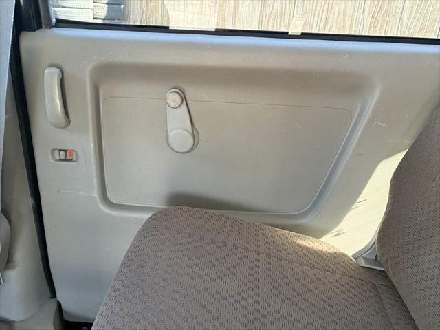 エブリイ ジョイン　ＥＴＣ　運転席エアバッグ　助手席エアバッグ　エアコン　キーレスキー　両側スライドドア　ハロゲンヘッドライト　盗難防止装置　１２インチアルミホイール　パワーウィンドウ　電動格納ミラー　パワーステアリング（38枚目）