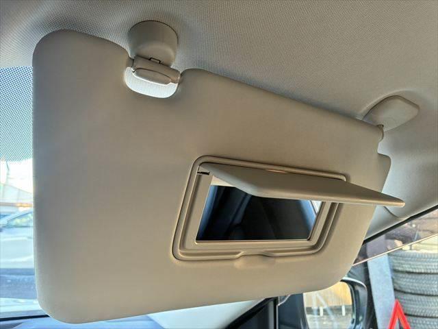 エクストレイル ２０Ｘ　ハイブリッド　エマージェンシーブレーキＰ　４ＷＤ　禁煙車　純正メモリーナビ　バックカメラ　フルセグＴＶ　　Ｂｌｕｅｔｏｏｔｈ対応　ＵＳＢポート　衝突軽減ブレーキ　シートヒーター　ＬＥＤヘッドライト　電動格納ミラー　盗難防止装置　スマートキー（41枚目）