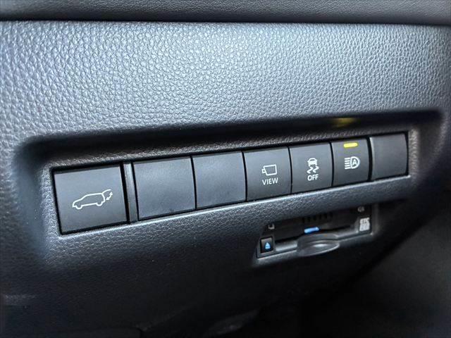 ハリアー Ｚ　禁煙車　１２．３インチ純正ナビ　全方位カメラ（8枚目）