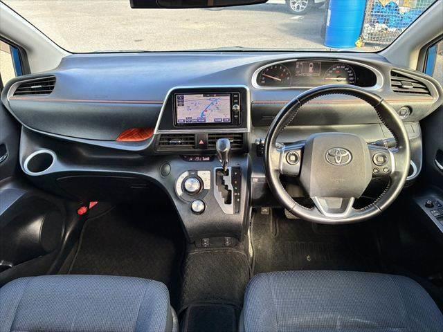 シエンタ G 純正SDナビ バックカメラ 両側パワースライドドア 衝突軽減ブレーキ シートヒーター ETC フルセグTV Bluetooth スマートキー LEDヘッドライト オートマチックハイビーム(3枚目)