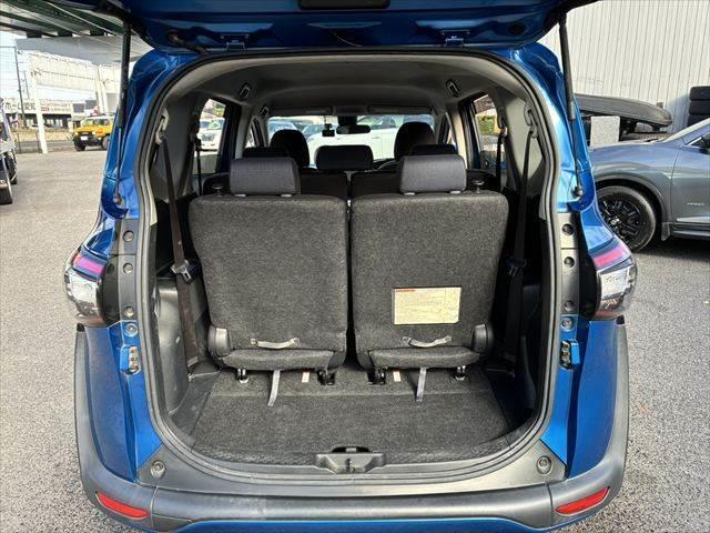 シエンタ G 純正SDナビ バックカメラ 両側パワースライドドア 衝突軽減ブレーキ シートヒーター ETC フルセグTV Bluetooth スマートキー LEDヘッドライト オートマチックハイビーム(12枚目)