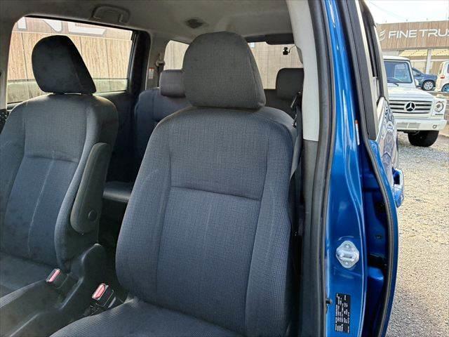 シエンタ G 純正SDナビ バックカメラ 両側パワースライドドア 衝突軽減ブレーキ シートヒーター ETC フルセグTV Bluetooth スマートキー LEDヘッドライト オートマチックハイビーム(65枚目)