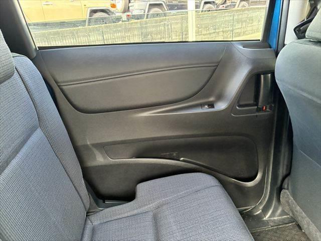 シエンタ G 純正SDナビ バックカメラ 両側パワースライドドア 衝突軽減ブレーキ シートヒーター ETC フルセグTV Bluetooth スマートキー LEDヘッドライト オートマチックハイビーム(67枚目)