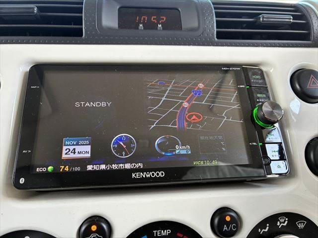 ＦＪクルーザー カラーパッケージ　Ａｕｄｉｓｏｎサウンド　４ＷＤ　禁煙車　バックカメラ　ヘッドレストモニター　クルーズコントロール　ＨＩＤヘッドライト　メモリーナビ　Ｂｌｕｅｔｏｏｔｈ　キーレス　コーナーセンサー　盗難防止装置（3枚目）
