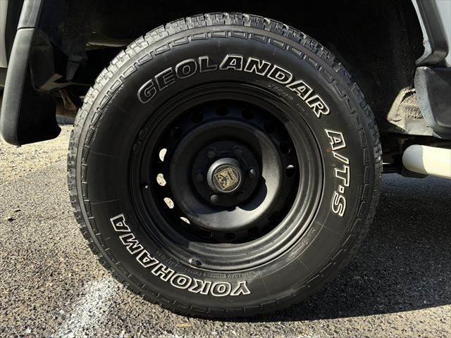 ＦＪクルーザー カラーパッケージ　Ａｕｄｉｓｏｎサウンド　４ＷＤ　禁煙車　バックカメラ　ヘッドレストモニター　クルーズコントロール　ＨＩＤヘッドライト　メモリーナビ　Ｂｌｕｅｔｏｏｔｈ　キーレス　コーナーセンサー　盗難防止装置（24枚目）