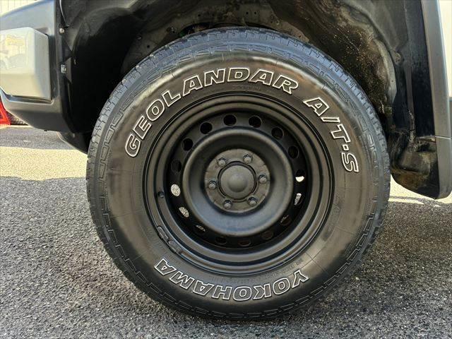 ＦＪクルーザー カラーパッケージ　Ａｕｄｉｓｏｎサウンド　４ＷＤ　禁煙車　バックカメラ　ヘッドレストモニター　クルーズコントロール　ＨＩＤヘッドライト　メモリーナビ　Ｂｌｕｅｔｏｏｔｈ　キーレス　コーナーセンサー　盗難防止装置（26枚目）