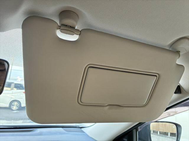 エクストレイル ２０Ｘｉ　ハイブリッド　エクストリーマーＸ　サンルーフ　４ＷＤ　禁煙車　純正ＳＤナビ　全周囲カメラ　レーダークルーズコントロール　デジタルインナーミラー　パワーバックドア　フルセグＴＶ　Ｂｌｕｅｔｏｏｔｈ　シートヒーター（41枚目）