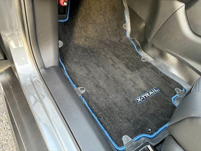 エクストレイル ２０Ｘｉ　ハイブリッド　エクストリーマーＸ　サンルーフ　４ＷＤ　禁煙車　純正ＳＤナビ　全周囲カメラ　レーダークルーズコントロール　デジタルインナーミラー　パワーバックドア　フルセグＴＶ　Ｂｌｕｅｔｏｏｔｈ　シートヒーター（48枚目）