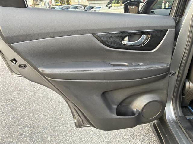 エクストレイル ２０Ｘｉ　ハイブリッド　エクストリーマーＸ　サンルーフ　４ＷＤ　禁煙車　純正ＳＤナビ　全周囲カメラ　レーダークルーズコントロール　デジタルインナーミラー　パワーバックドア　フルセグＴＶ　Ｂｌｕｅｔｏｏｔｈ　シートヒーター（59枚目）