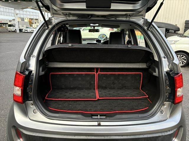 イグニス ハイブリッドＭＺ　純正メモリーナビ　クルーズコントロール　Ｂｌｕｅｔｏｏｔｈ　フルセグＴＶ　ＥＴＣ　ＬＥＤヘッドランプ　シートヒーター　純正１６インチアルミホイール　スマートキー　フォグランプ　プッシュスタート（9枚目）