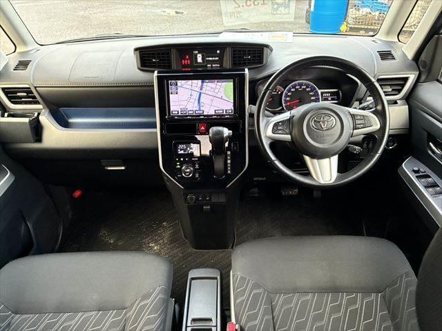 ルーミー カスタムＧ＿Ｓ　ユーザー買取車　純正９インチナビ　バックカメラ　禁煙車　衝突軽減ブレーキ　クルーズコントロール　フルセグＴＶ　両側パワースライドドア　Ｂｌｕｅｔｏｏｔｈ　ＬＥＤヘッドランプ　シートヒーター　ＥＴＣ（3枚目）