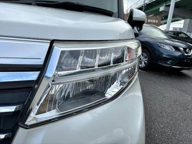 ルーミー カスタムＧ＿Ｓ　ユーザー買取車　純正９インチナビ　バックカメラ　禁煙車　衝突軽減ブレーキ　クルーズコントロール　フルセグＴＶ　両側パワースライドドア　Ｂｌｕｅｔｏｏｔｈ　ＬＥＤヘッドランプ　シートヒーター　ＥＴＣ（23枚目）