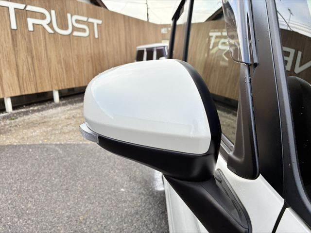 ルーミー カスタムＧ＿Ｓ　ユーザー買取車　純正９インチナビ　バックカメラ　禁煙車　衝突軽減ブレーキ　クルーズコントロール　フルセグＴＶ　両側パワースライドドア　Ｂｌｕｅｔｏｏｔｈ　ＬＥＤヘッドランプ　シートヒーター　ＥＴＣ（28枚目）