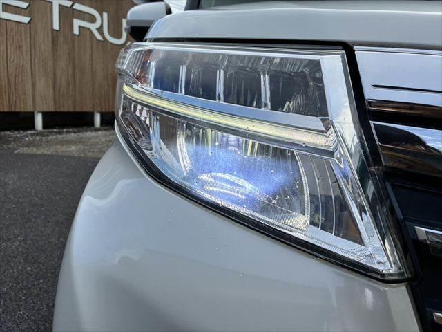 ルーミー カスタムＧ＿Ｓ　ユーザー買取車　純正９インチナビ　バックカメラ　禁煙車　衝突軽減ブレーキ　クルーズコントロール　フルセグＴＶ　両側パワースライドドア　Ｂｌｕｅｔｏｏｔｈ　ＬＥＤヘッドランプ　シートヒーター　ＥＴＣ（32枚目）