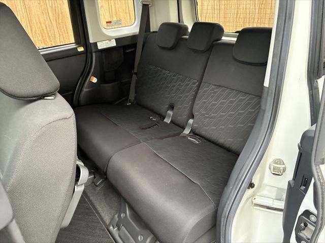 ルーミー カスタムＧ＿Ｓ　ユーザー買取車　純正９インチナビ　バックカメラ　禁煙車　衝突軽減ブレーキ　クルーズコントロール　フルセグＴＶ　両側パワースライドドア　Ｂｌｕｅｔｏｏｔｈ　ＬＥＤヘッドランプ　シートヒーター　ＥＴＣ（35枚目）