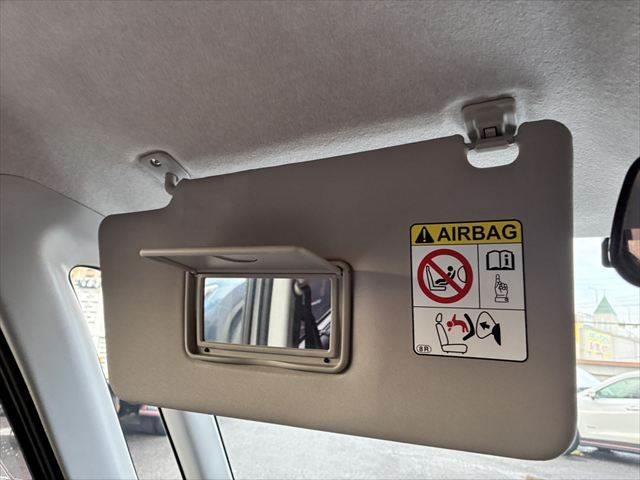 ルーミー カスタムＧ＿Ｓ　ユーザー買取車　純正９インチナビ　バックカメラ　禁煙車　衝突軽減ブレーキ　クルーズコントロール　フルセグＴＶ　両側パワースライドドア　Ｂｌｕｅｔｏｏｔｈ　ＬＥＤヘッドランプ　シートヒーター　ＥＴＣ（48枚目）