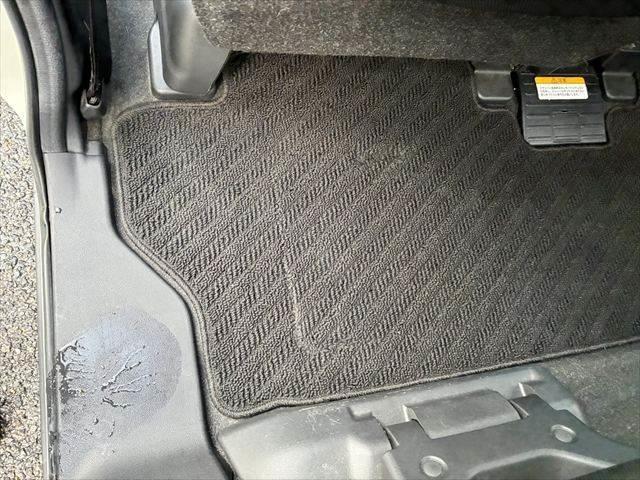 ルーミー カスタムＧ＿Ｓ　ユーザー買取車　純正９インチナビ　バックカメラ　禁煙車　衝突軽減ブレーキ　クルーズコントロール　フルセグＴＶ　両側パワースライドドア　Ｂｌｕｅｔｏｏｔｈ　ＬＥＤヘッドランプ　シートヒーター　ＥＴＣ（52枚目）