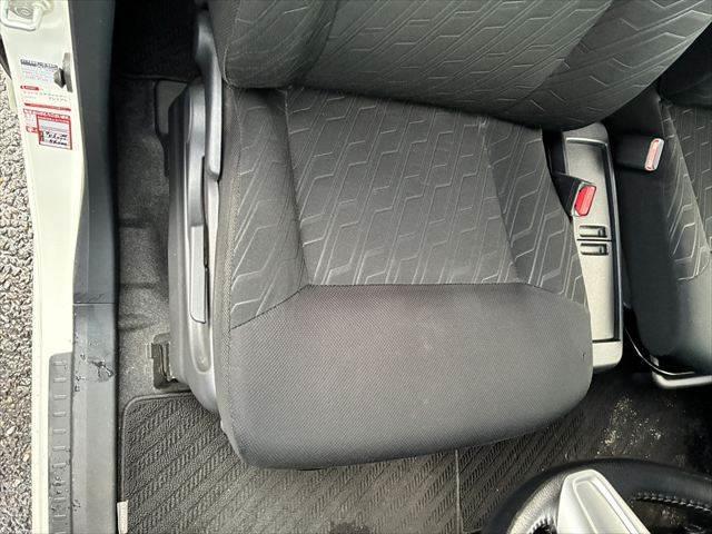 ルーミー カスタムＧ＿Ｓ　ユーザー買取車　純正９インチナビ　バックカメラ　禁煙車　衝突軽減ブレーキ　クルーズコントロール　フルセグＴＶ　両側パワースライドドア　Ｂｌｕｅｔｏｏｔｈ　ＬＥＤヘッドランプ　シートヒーター　ＥＴＣ（55枚目）