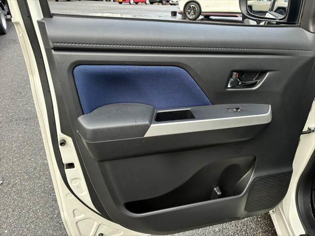 ルーミー カスタムＧ＿Ｓ　ユーザー買取車　純正９インチナビ　バックカメラ　禁煙車　衝突軽減ブレーキ　クルーズコントロール　フルセグＴＶ　両側パワースライドドア　Ｂｌｕｅｔｏｏｔｈ　ＬＥＤヘッドランプ　シートヒーター　ＥＴＣ（59枚目）