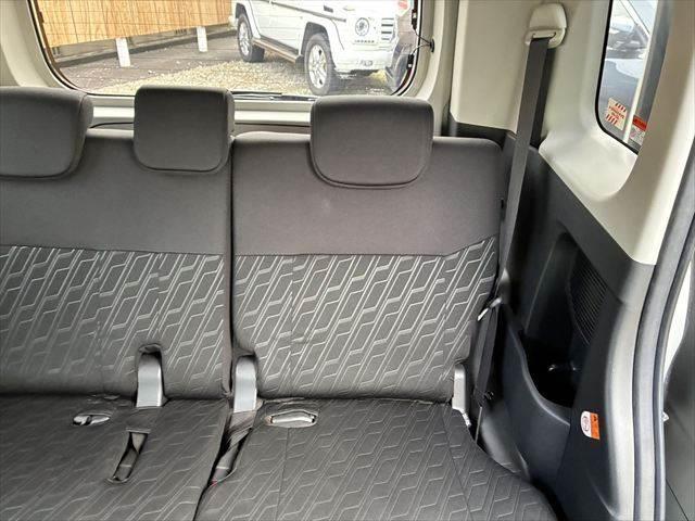 ルーミー カスタムＧ＿Ｓ　ユーザー買取車　純正９インチナビ　バックカメラ　禁煙車　衝突軽減ブレーキ　クルーズコントロール　フルセグＴＶ　両側パワースライドドア　Ｂｌｕｅｔｏｏｔｈ　ＬＥＤヘッドランプ　シートヒーター　ＥＴＣ（63枚目）