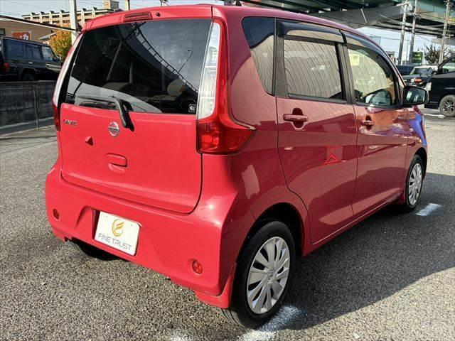 デイズ J バックカメラ 純正SDナビ 禁煙車 ETC ドライブレコーダー 地デジTV キーレス 盗難防止装置 CDチェンジャー レベライザー ベンチシート ハロゲンランプ 電動格納ミラー(16枚目)