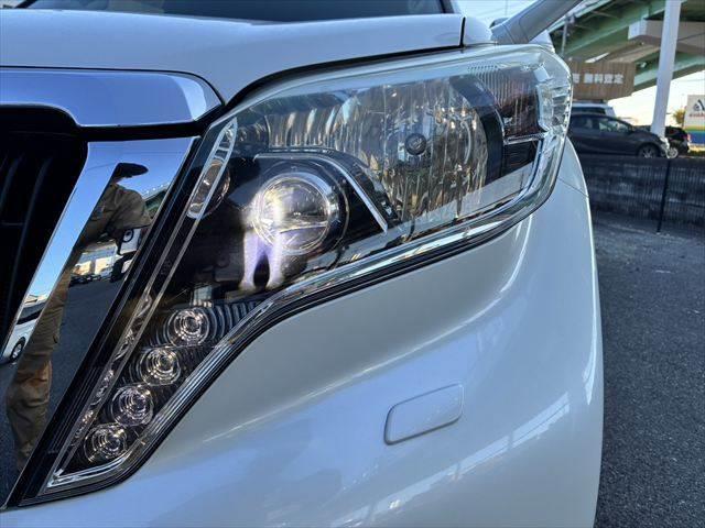 ランドクルーザープラド TX SDナビ バックカメラ 禁煙車 ルーフレール ETC フルセグTV LEDヘッドライト Bluetooth 純正17インチアルミホイール スマートキー CDチェンジャー フォグランプ 電動格納ミラー(13枚目)