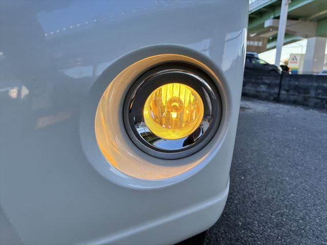 ランドクルーザープラド TX SDナビ バックカメラ 禁煙車 ルーフレール ETC フルセグTV LEDヘッドライト Bluetooth 純正17インチアルミホイール スマートキー CDチェンジャー フォグランプ 電動格納ミラー(14枚目)