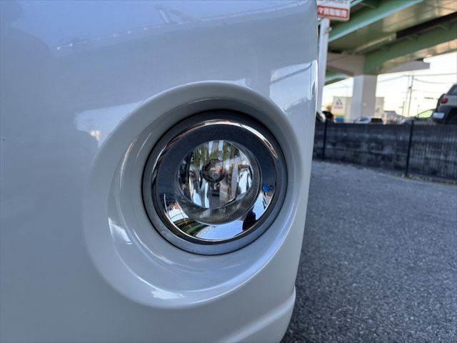 ランドクルーザープラド TX SDナビ バックカメラ 禁煙車 ルーフレール ETC フルセグTV LEDヘッドライト Bluetooth 純正17インチアルミホイール スマートキー CDチェンジャー フォグランプ 電動格納ミラー(25枚目)