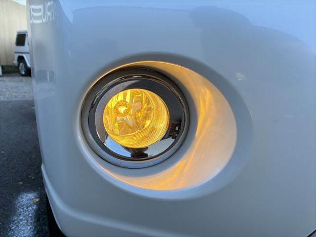 ランドクルーザープラド TX SDナビ バックカメラ 禁煙車 ルーフレール ETC フルセグTV LEDヘッドライト Bluetooth 純正17インチアルミホイール スマートキー CDチェンジャー フォグランプ 電動格納ミラー(33枚目)