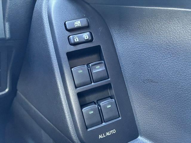 ランドクルーザープラド TX SDナビ バックカメラ 禁煙車 ルーフレール ETC フルセグTV LEDヘッドライト Bluetooth 純正17インチアルミホイール スマートキー CDチェンジャー フォグランプ 電動格納ミラー(40枚目)