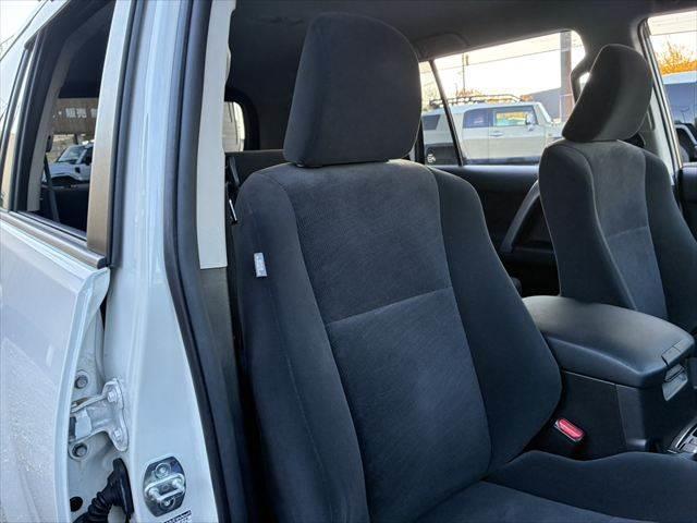 ランドクルーザープラド TX SDナビ バックカメラ 禁煙車 ルーフレール ETC フルセグTV LEDヘッドライト Bluetooth 純正17インチアルミホイール スマートキー CDチェンジャー フォグランプ 電動格納ミラー(50枚目)