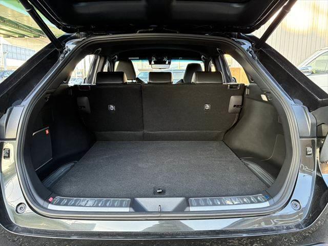 ハリアー Z レザーパッケージ 本革シート 禁煙車 純正12.3インチナビ 全方位カメラ JBLサウンド クルーズコントロール パワーシート シートエアコン シートヒータ Bluetooth フルセグ 衝突軽減ブレーキ ETC2.0(12枚目)