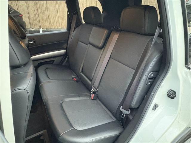 エクストレイル ２０ＧＴ　ディーゼル車　メモリーナビ　Ｂカメラ　禁煙車　シートヒーター　ＥＴＣ　クルーズコントロール　地デジＴＶ　Ｂｌｕｅｔｏｏｔｈ　ＨＩＤヘッドライト　スマートキー　ルーフレール　４ＷＤ　ダウンヒルスタート（33枚目）