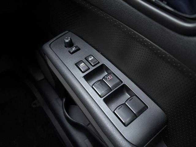 エクストレイル ２０ＧＴ　ディーゼル車　メモリーナビ　Ｂカメラ　禁煙車　シートヒーター　ＥＴＣ　クルーズコントロール　地デジＴＶ　Ｂｌｕｅｔｏｏｔｈ　ＨＩＤヘッドライト　スマートキー　ルーフレール　４ＷＤ　ダウンヒルスタート（39枚目）