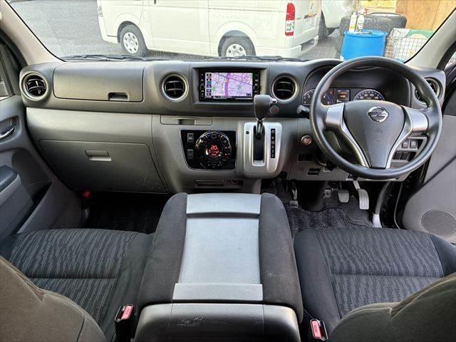 ＮＶ３５０キャラバンバン ロングプレミアムＧＸ　禁煙車　純正メモリーナビ　アラウンドビューモニター　Ｂｌｕｅｔｏｏｔｈ　フルセグテレビ　ＥＴＣ　デジタルインナーミラー　スマートキー　ＬＥＤヘッドライト　電動格納ミラー　フォグランプ　衝突軽減ブレーキ（3枚目）