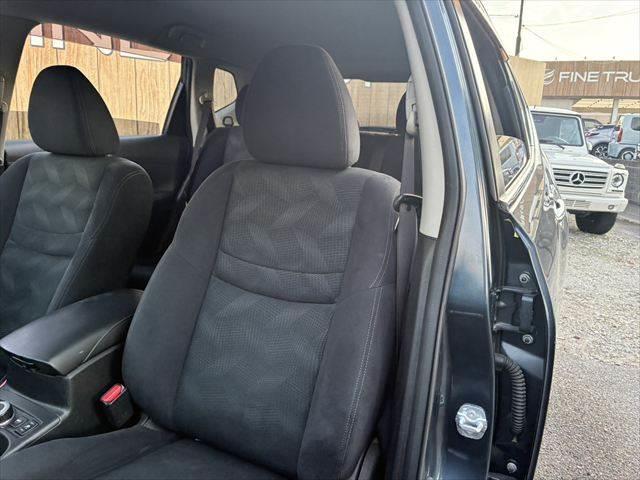 エクストレイル ２０Ｘ　ハイブリッド　エマージェンシーブレーキＰ　４ＷＤ　禁煙車　純正ＳＤナビ　バックカメラ　フルセグテレビ　ＥＴＣ　ＬＥＤヘッドライト　シートヒーター　衝突軽減ブレーキ　ダウンヒルスタートアシスト　スマートキー　オートエアコン　純正１７インチアルミ（52枚目）