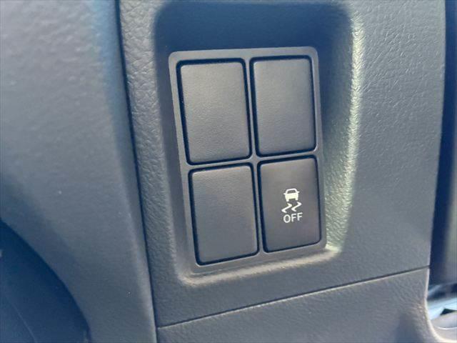 ランドクルーザープラド TX 4WD ディーゼル純正17インチアルミホイール バックカメラ 純正SDナビ ETC ブルートゥース フルセグTV LEDヘッドライト スマートキー ヒルディセントコントロール 盗難防止装置(8枚目)