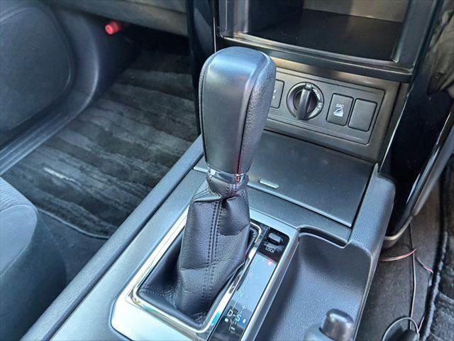 ランドクルーザープラド TX 4WD ディーゼル純正17インチアルミホイール バックカメラ 純正SDナビ ETC ブルートゥース フルセグTV LEDヘッドライト スマートキー ヒルディセントコントロール 盗難防止装置(36枚目)