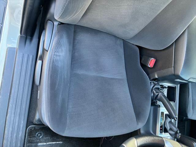 ランドクルーザープラド TX 4WD ディーゼル純正17インチアルミホイール バックカメラ 純正SDナビ ETC ブルートゥース フルセグTV LEDヘッドライト スマートキー ヒルディセントコントロール 盗難防止装置(54枚目)