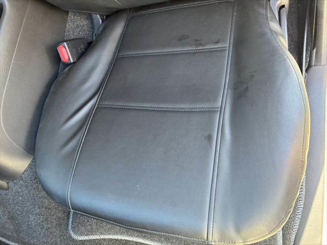 ハイエースバン ロングスーパーGL 禁煙車 バックカメラ モデリスタエアロ スマートキー オートエアコン LEDヘッドライト 盗難防止装置 フォグランプ USBポート 電動格納ミラー 横滑り防止装置 パワーウィンドウ パワーステアリング(53枚目)