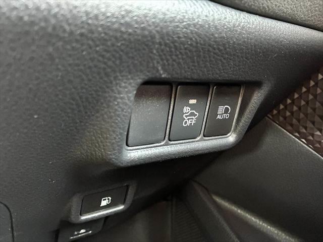 C-HR G モデリスタエアロ 禁煙車 純正9インチSDナビ バックカメラ レーダークルーズコントロール Bluetooth フルセグTV LEDヘッドライト シートヒーター 衝突軽減ブレーキ クリアランスソナー(7枚目)