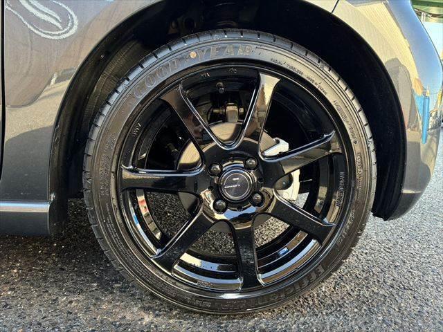 N-BOXカスタム ターボ 禁煙車 両側パワースライドドア 純正9インチナビ 全方位カメラ レーダークルーズコントロール Bluetooth 衝突軽減ブレーキ フルセグTV ETC MTモード シートヒーター LEDヘッドライト(14枚目)