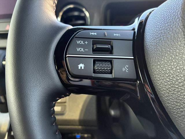 N-BOXカスタム ターボ 禁煙車 両側パワースライドドア 純正9インチナビ 全方位カメラ レーダークルーズコントロール Bluetooth 衝突軽減ブレーキ フルセグTV ETC MTモード シートヒーター LEDヘッドライト(36枚目)