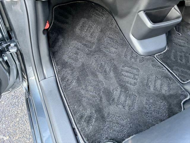 N-BOXカスタム ターボ 禁煙車 両側パワースライドドア 純正9インチナビ 全方位カメラ レーダークルーズコントロール Bluetooth 衝突軽減ブレーキ フルセグTV ETC MTモード シートヒーター LEDヘッドライト(45枚目)