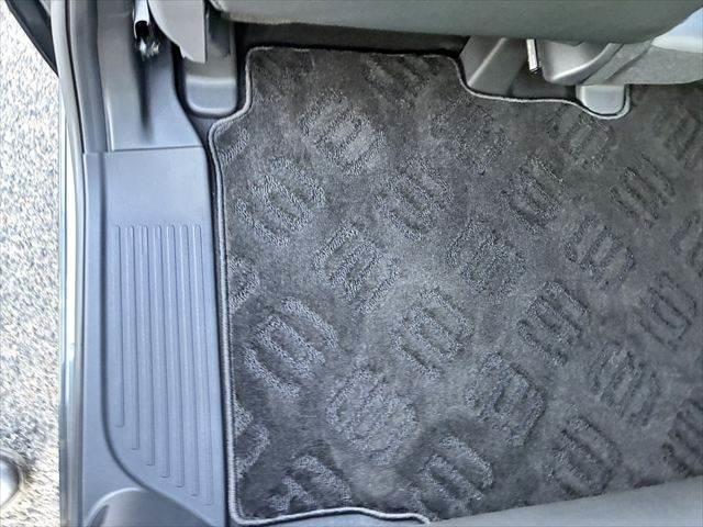 N-BOXカスタム ターボ 禁煙車 両側パワースライドドア 純正9インチナビ 全方位カメラ レーダークルーズコントロール Bluetooth 衝突軽減ブレーキ フルセグTV ETC MTモード シートヒーター LEDヘッドライト(46枚目)